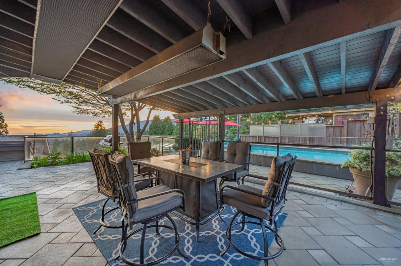 Grouse Cheerful Large Private Bedroom, Bath, Shared Deck, Pool, Hot Tub Норт-Ванкувер Екстер'єр фото